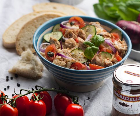 „Boldog” panzanella Maruzzella természetes tonhallal