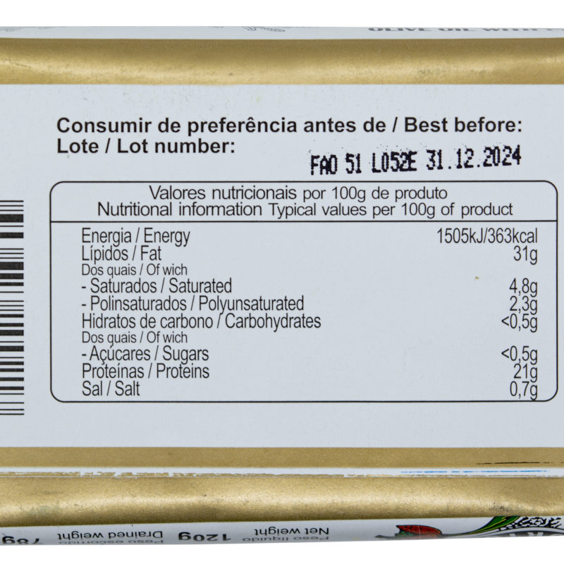 Minerva tuna fillets in spiced olive oil with pickles